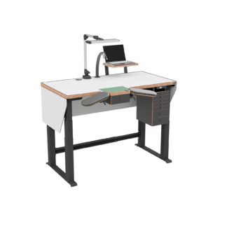 Etabli avec accoudoirs et layette largeur 1480mm 4 vérins électriques haute rigidité avec jupe H1065