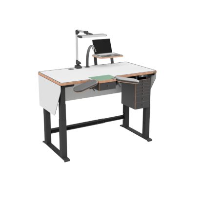 Etabli avec accoudoirs et layette largeur 1480mm 4 vérins électriques haute rigidité avec jupe H1065